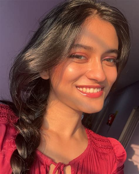 Vaishnavi Jha (@vaishnavi.j___) • Instagram photos and videos