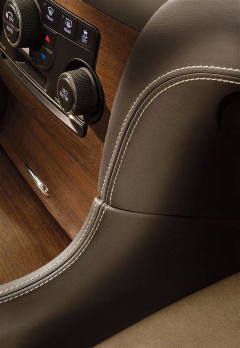 Épinglé par Nick Ryder sur car interior | Interieur voiture, Voiture, Auto