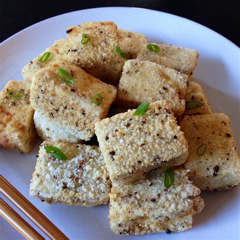 Tofu smażone z przyprawami Przepis Smakowity pl