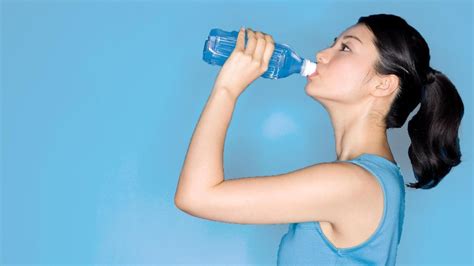 Cansada Argumento Dispersi N Cuanta Agua Se Debe Beber Al Dia