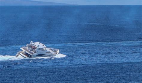 94 Foot Yacht Freed From Maui Rocky Shoreline Only To Sink 800 Feet