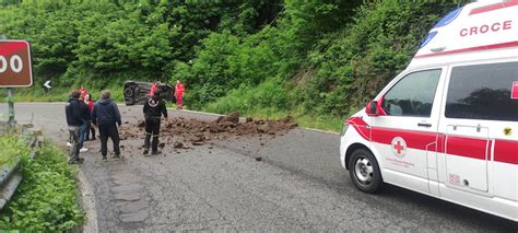 Frana Tra Grantola E Cunardo La Strada Riapre A Senso Unico Alternato