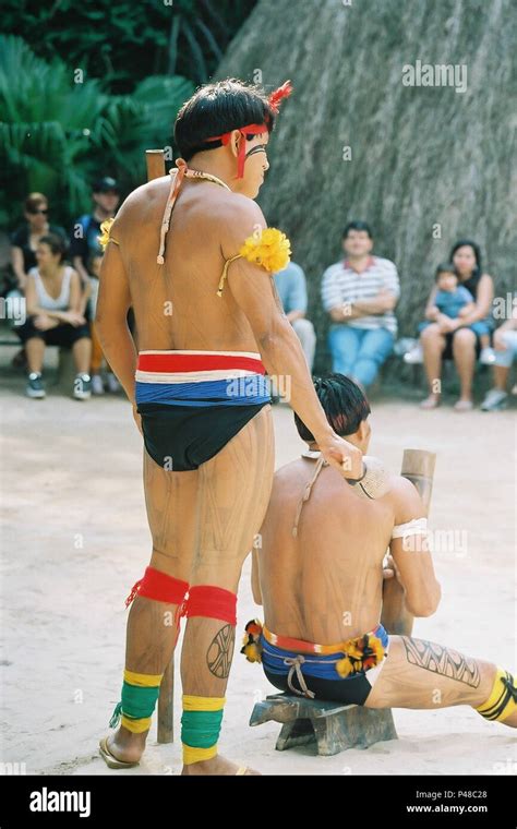 Indios Kuikuros Immagini E Fotografie Stock Ad Alta Risoluzione Alamy