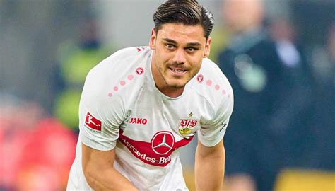 Stuttgart Fordert F R Konstantinos Mavropanos Mio Euro