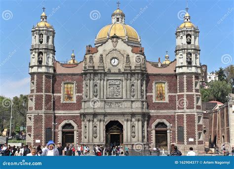 Basilica of Our Lady of Guadalupe Editorial Photography - Image of ...