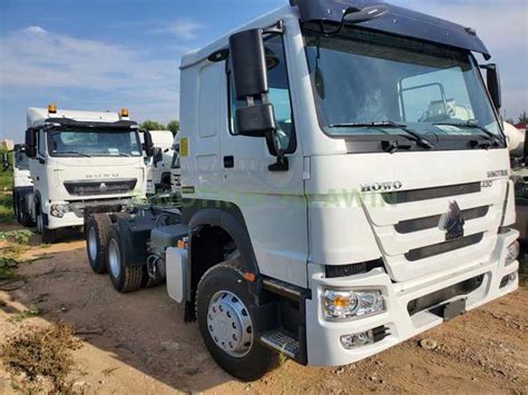 SINOTRUK 6X4 HOWO Tractor Truck 430HP