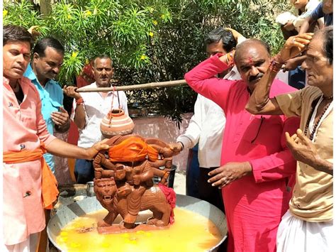 अष्टभुजा माता रानी की मूर्ति की प्राण प्रतिष्ठा व शिव परिवार मंदिर