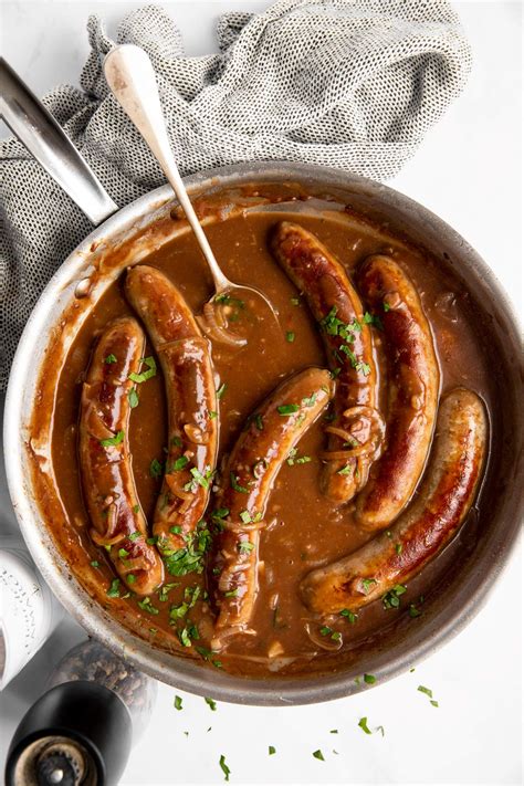 Bratwurst Mit Zwiebelsauce Bangers And Mash Einfach Selbst Gemacht