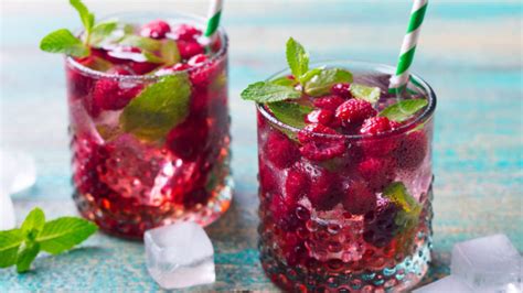 Best Fruity Gin Cocktails To Drink