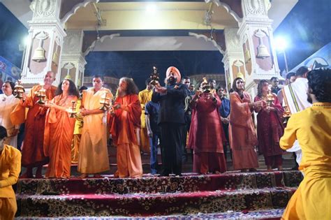 10 10 2022governor Performing Ganga Aarti At Parmarth Niketan