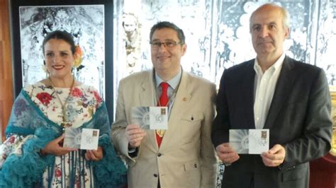 Correos presenta el sello dedicado al centenario de la Coronación de la