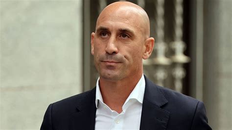 Luis Rubiales: Jennifer Hermoso's lawyer reiterates that kiss by ex-soccer boss was non ...