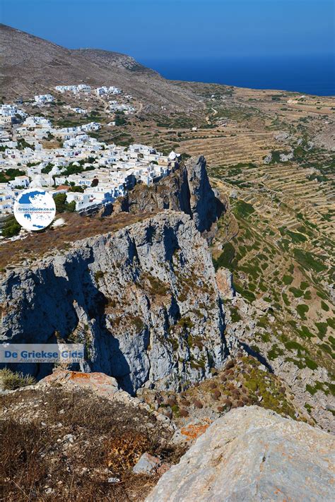 Chora Folegandros | Holidays in Chora | Greece Guide