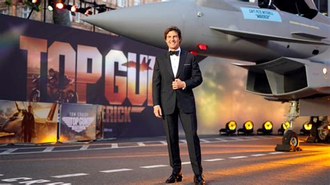 'Top Gun: Maverick' Wins Tom Cruise 1st $100 Million Opening