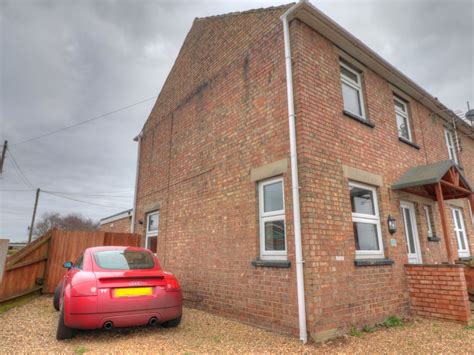 3 Bed End Terrace House For Sale In Elmside Emneth Wisbech Pe14 £