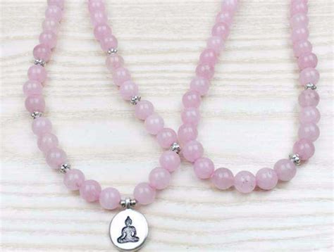 Bracelet Mala Rose En Quartz Perles Gu Rison Et Amour L Univers Karma