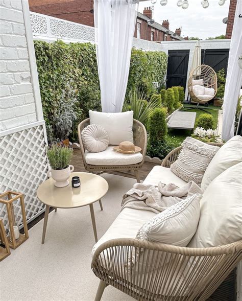 24 Small Backyard Patio Ideas For The Perfect Escape