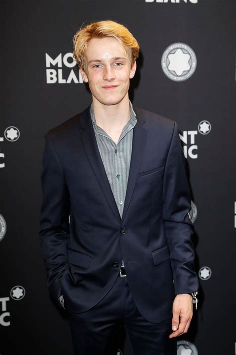 Pin De Meli Azul Em Louis Hofmann Em