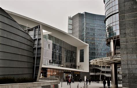 Mil N Porta Nuova Onda Blanca Piuarch Plaza De Gae Flickr