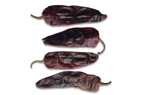 Dried Guajillo Chili Pepper - Chiles Machos... Makes you Hot!!