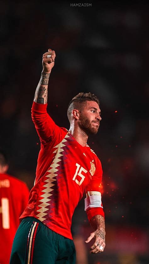 Psg Verteidiger Sergio Ramos Sagt Er Wolle Trotz Verletzungen Noch