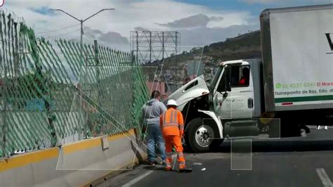 Accidente Hoy Tráiler y Camión Chocan en la Autopista Naucalpan