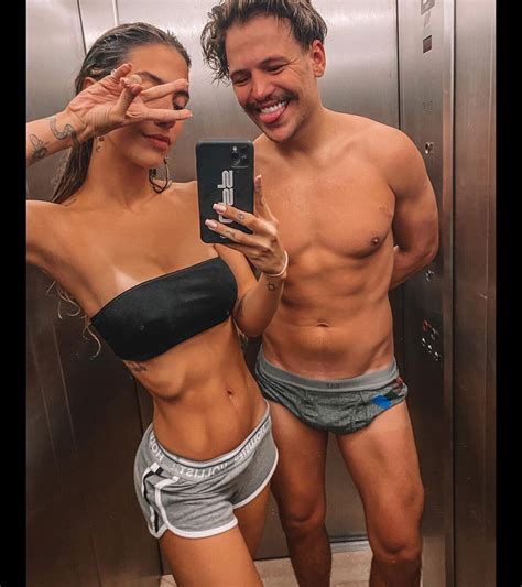 Foto Saulo Pôncio e Gabi Brandt exibe corpo em foto juntos após fim de