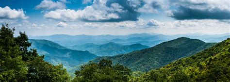 Dollywood Season Passes Discover The Great Smokies