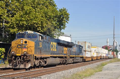 Csxt On Csx Q Southbound