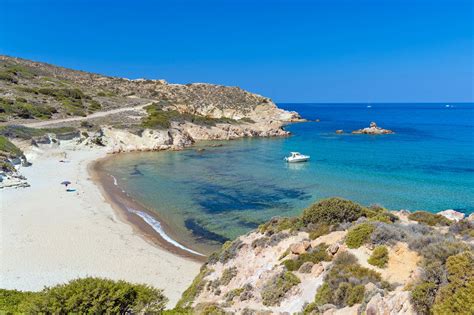 10 Best Beaches in Milos - Which Milos Beach is Right For You? – Go Guides