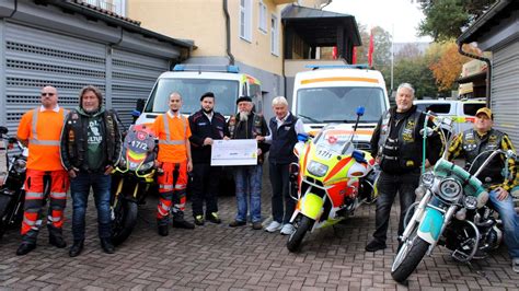 Rosenheim Motorradstaffel Der Malteser Hofft Auf Spezialdefibrillator