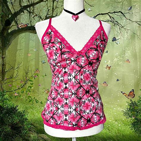 Y K S Hot Pink Abstract Cami By Tracy Size M Depop