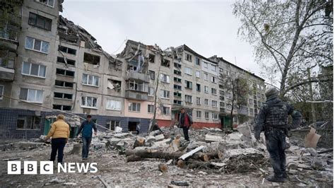 Ukraine War Civilians Killed In Russian Strike On Ukraine Homes