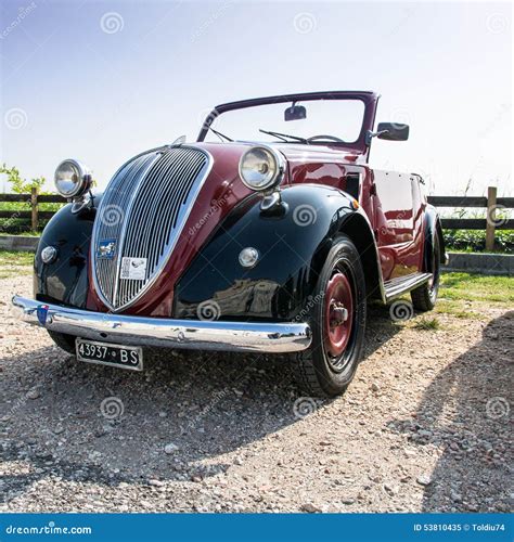 Coche Del Topolino De Fiat Imagen Editorial Imagen De Rojo 53810435