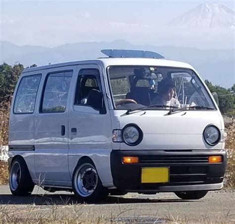 Who s laughing now — 1986 suzuki carry van – Artofit