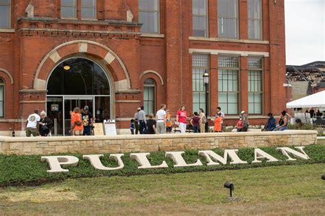 Chicago Historic Pullman Town Private Walking Tour Best Chicago Tour