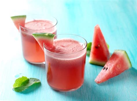 Eistee selber machen Wassermelone Getränk mit grünem Tee