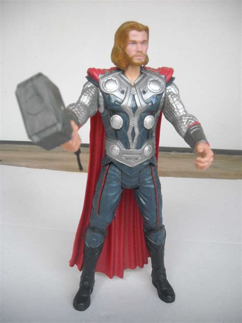 Boneco Figura Thor Articulado Martelo Marvel 2011 Olivais OLX