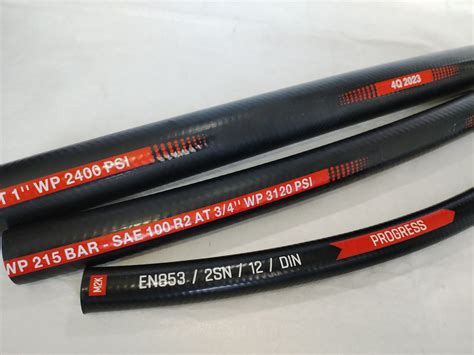 SAE100r2at DIN En853 2sn Super Flexible Low Temperature Hydraulic Hose