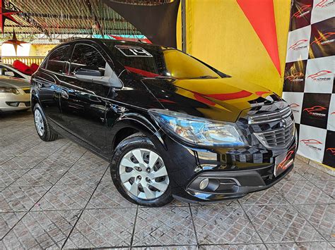 CHEVROLET ONIX 1 4 MPFI LT 8V FLEX 4P MANUAL PRETO 2014 RR AUTOMÓVEIS