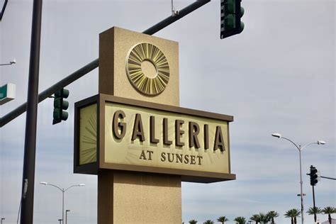 A Photo Tour Of Galleria Mall At Sunset Living Las Vegas