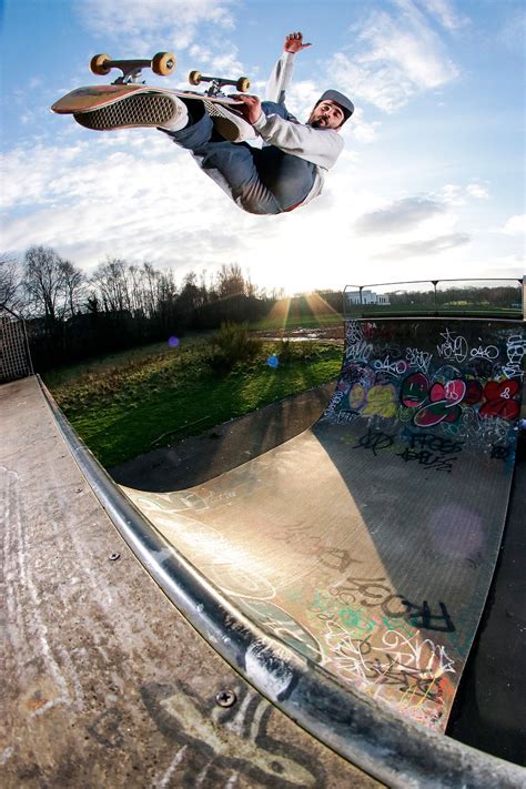 Rolling Thunder Renew: A UK Vert Skating Story