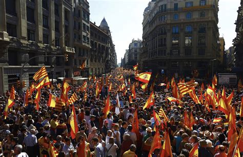 Fotos Dui Manifestación En Barcelona Contra La Independencia De Cataluña En Imágenes