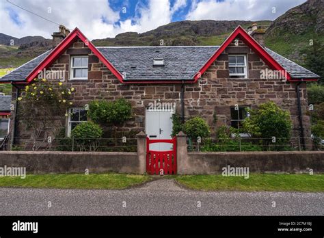 Old Scottish Cottage Hi Res Stock Photography And Images Alamy