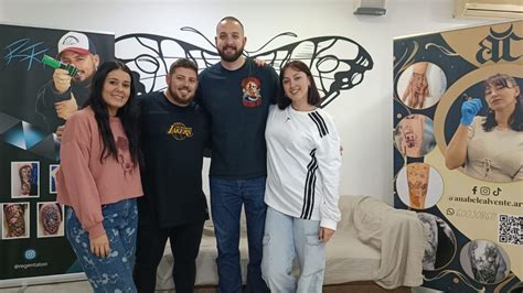 Un Tattoo A Cambio De Alimentos Y Juguetes La Gran Iniciativa De