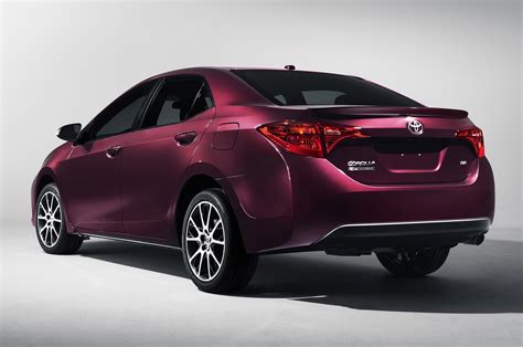 2017 Toyota Corolla Priced At 19365 Corolla Im Hatch At 19615