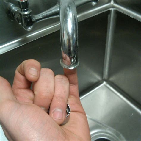 How To Clean A Clogged Faucet Aerator