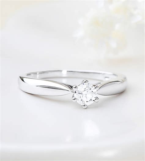 Bague Solitaire Roseau Griffes Or Blanc Carats Carat