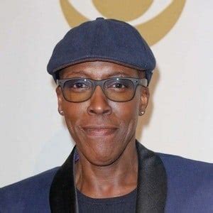 Arsenio Hall - Age, Family, Bio | Famous Birthdays