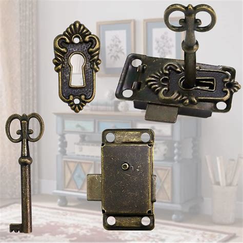 Figfyou 2 Pcs Vintage Cabinet Lock Antique Lock Cabinet Door Lock Set